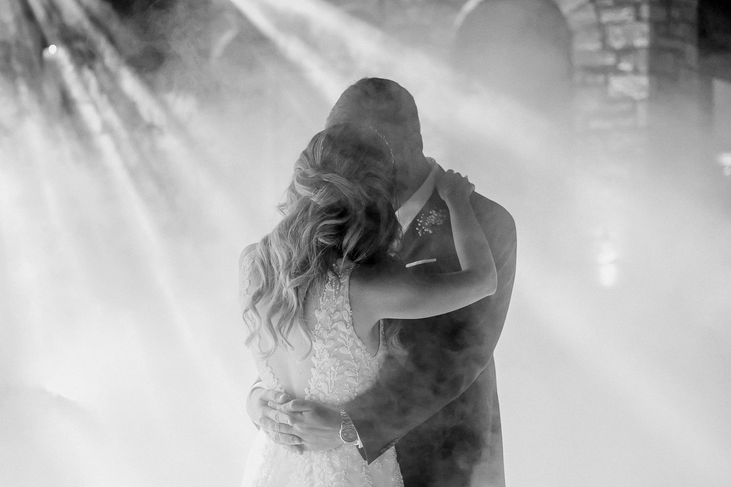 romantic-elegant-chic-wedding-lake plastira-giannis michis photography